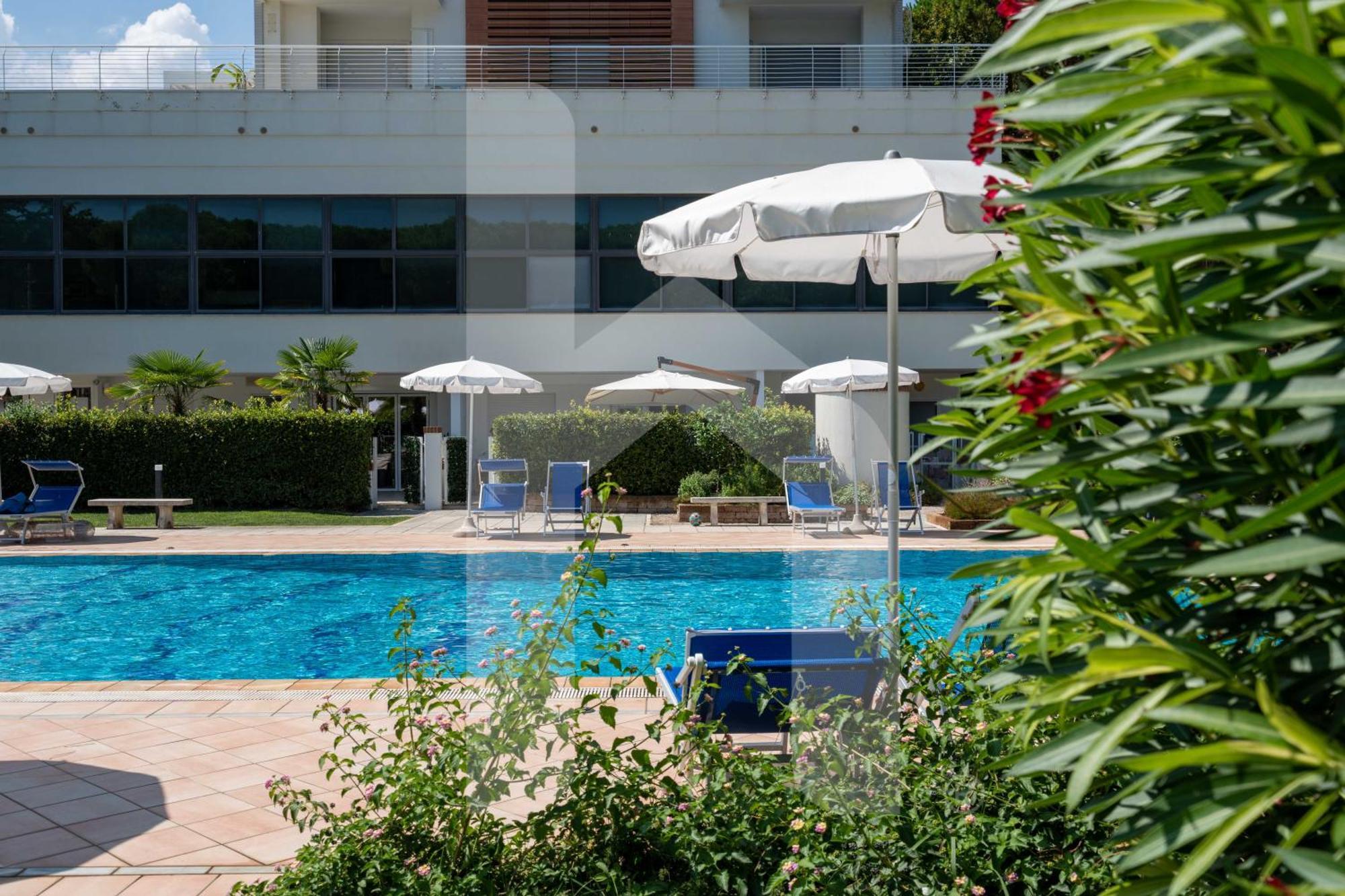 Homiday - Residence Prestige Пинето Экстерьер фото